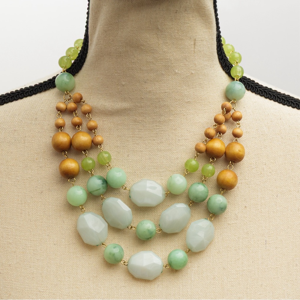 Multi strand beaded necklace green & wooden beads Mixit